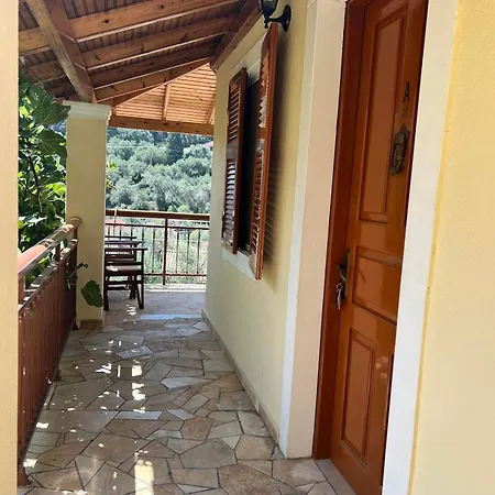 Vasiliki Apartment *