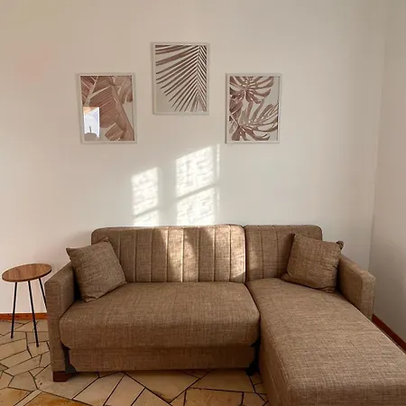 Apartman Erida *